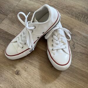 Converse Chuck Taylor All Star Sneaker - Women's Sz 8.5 White classic, used